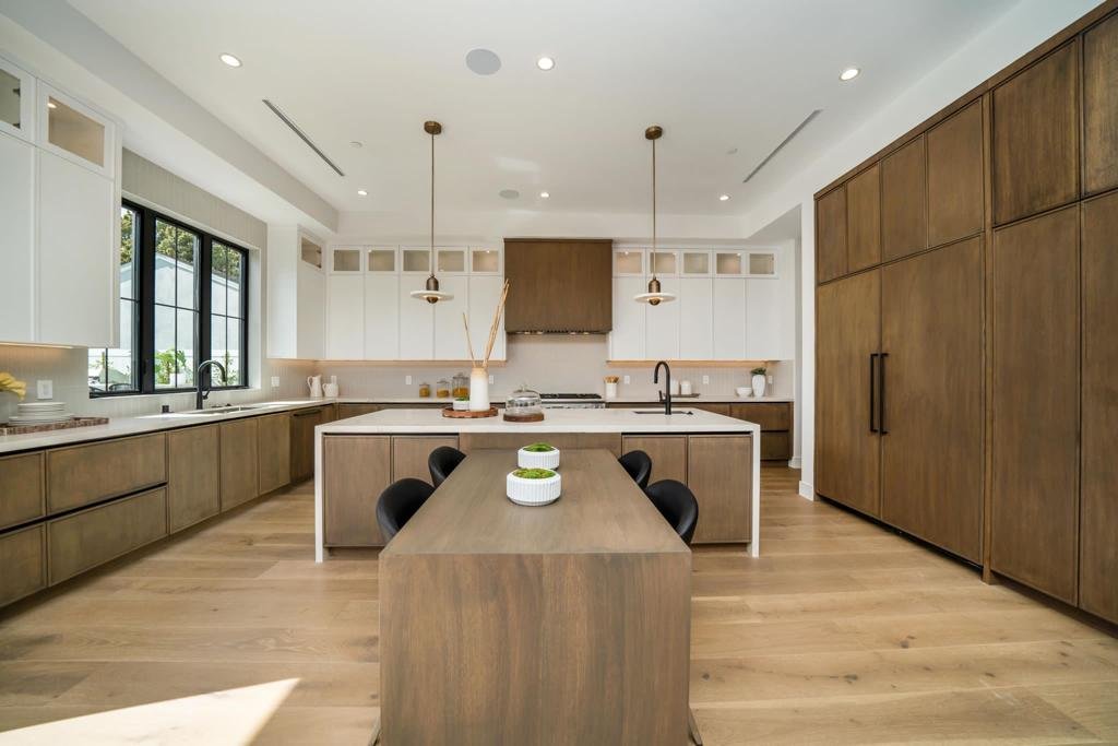 Kitchen and dyning room